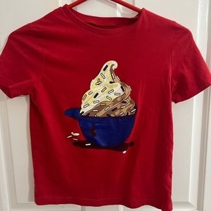 Boys under Armour short sleeve shirt. Youth small. Red